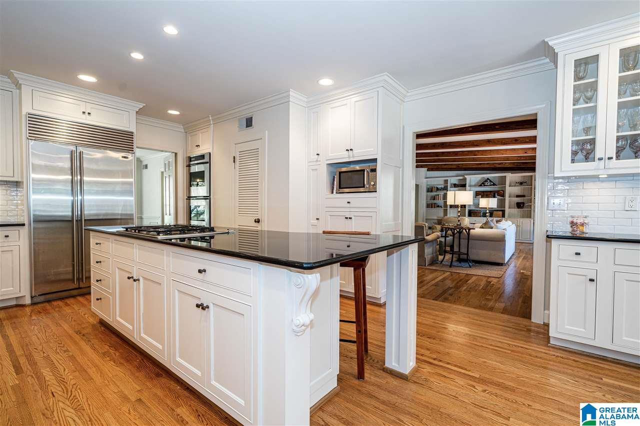 2837 Overton Road Birmingham, AL 35243 - Photo 7 of 45