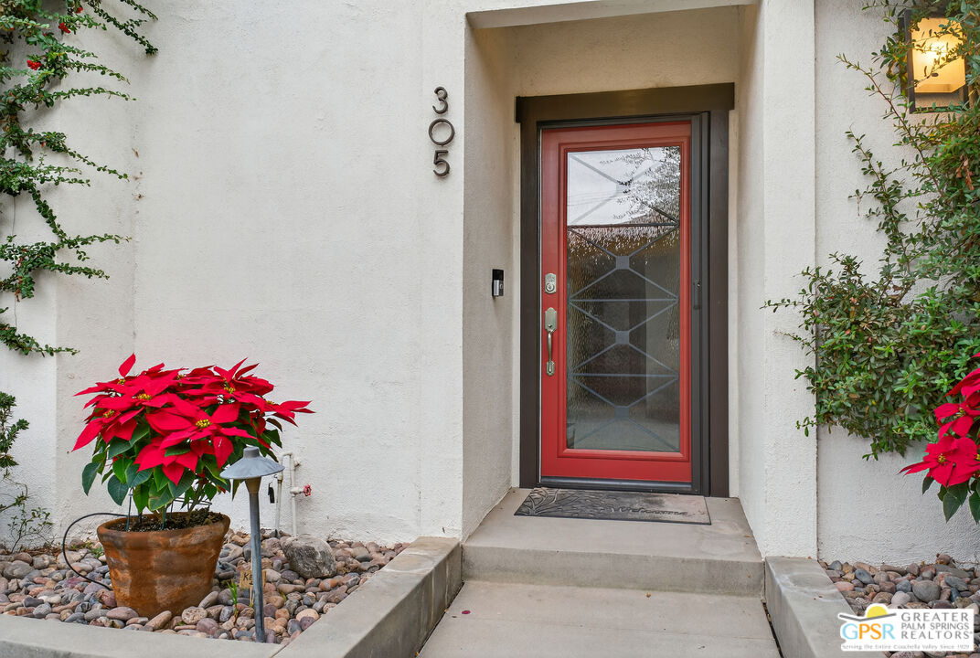 305 West Arenas Road, Unit 3 Palm Springs, CA 92262 - Photo 2 of 46