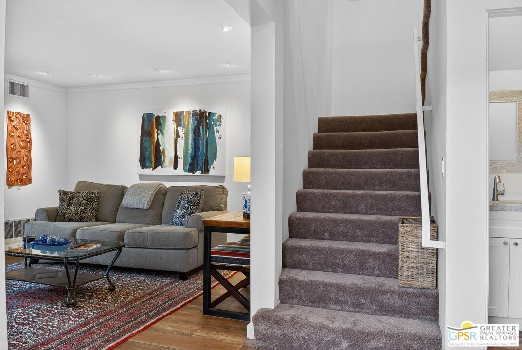 305 West Arenas Road, Unit 3 Palm Springs, CA 92262 - Photo 3 of 46