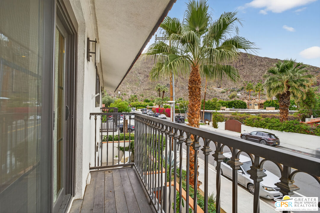 305 West Arenas Road Palm Springs, CA 92262 - Photo 38 of 56