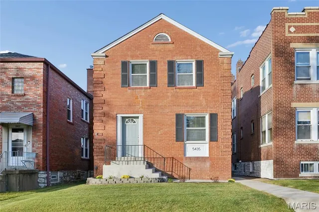 $339,900 | 5435 Rhodes Avenue, St. Louis, MO 63109