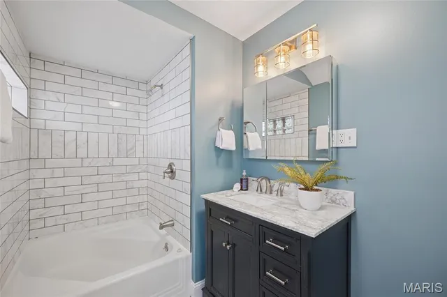 $339,900 | 5435 Rhodes Avenue, St. Louis, MO 63109