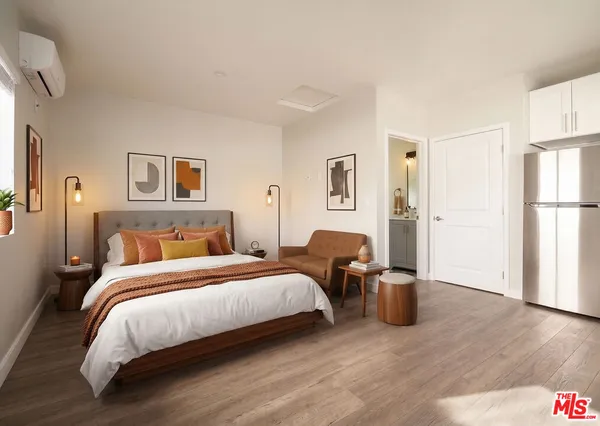 $2,100 | 12457 Hortense Street, Studio City, CA 91604