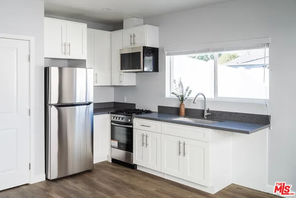 $2,100 | 12457 Hortense Street, Studio City, CA 91604