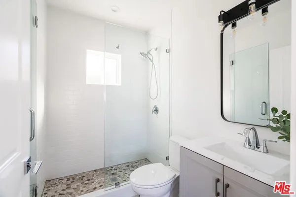 $2,100 | 12457 Hortense Street, Studio City, CA 91604