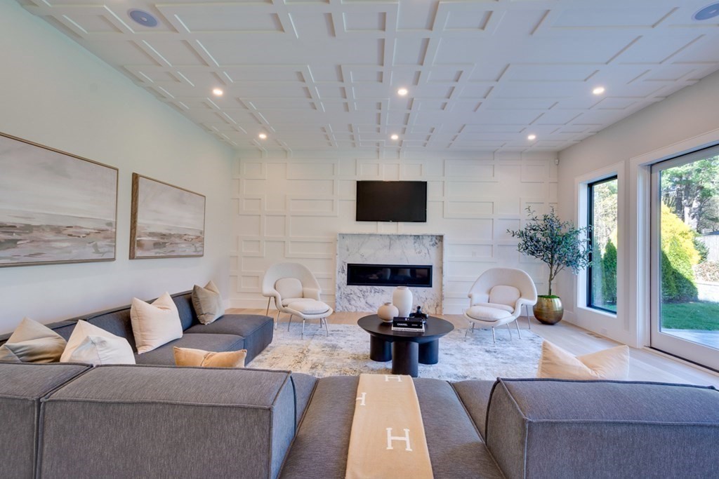 180 Allen Avenue Newton, MA 02468 - Photo 23 of 41