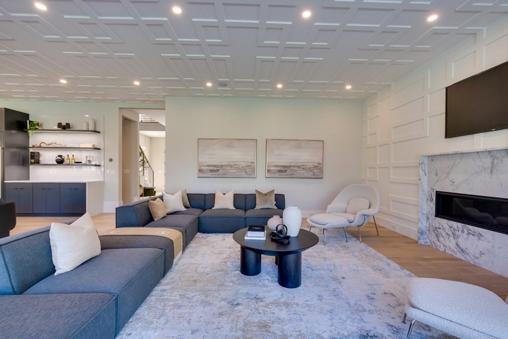 180 Allen Avenue Newton, MA 02468 - Photo 24 of 41