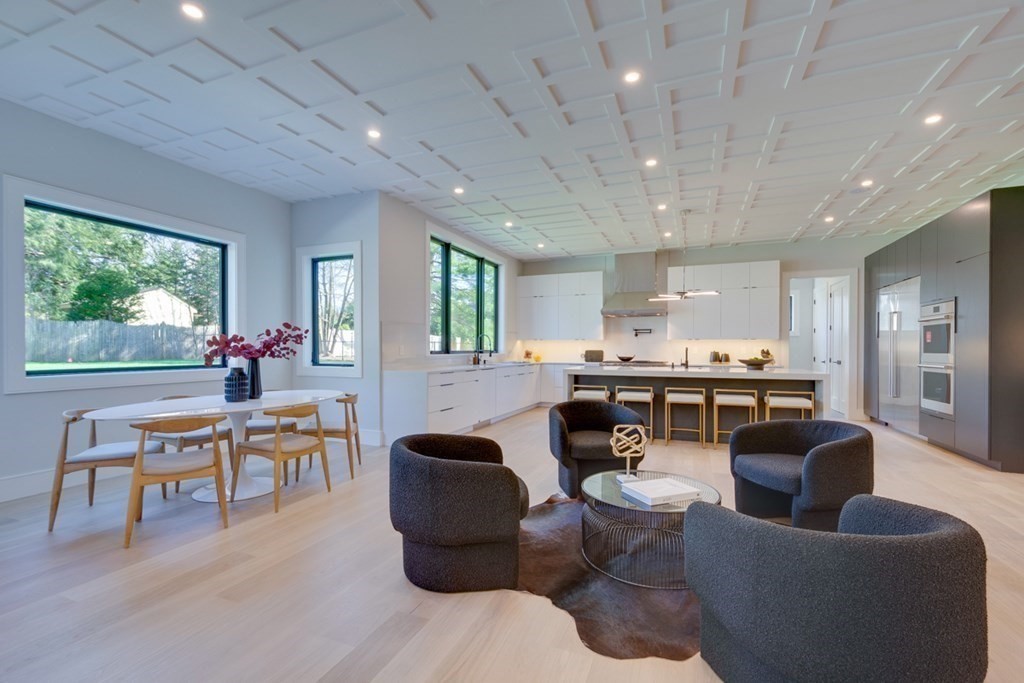 180 Allen Avenue Newton, MA 02468 - Photo 26 of 41