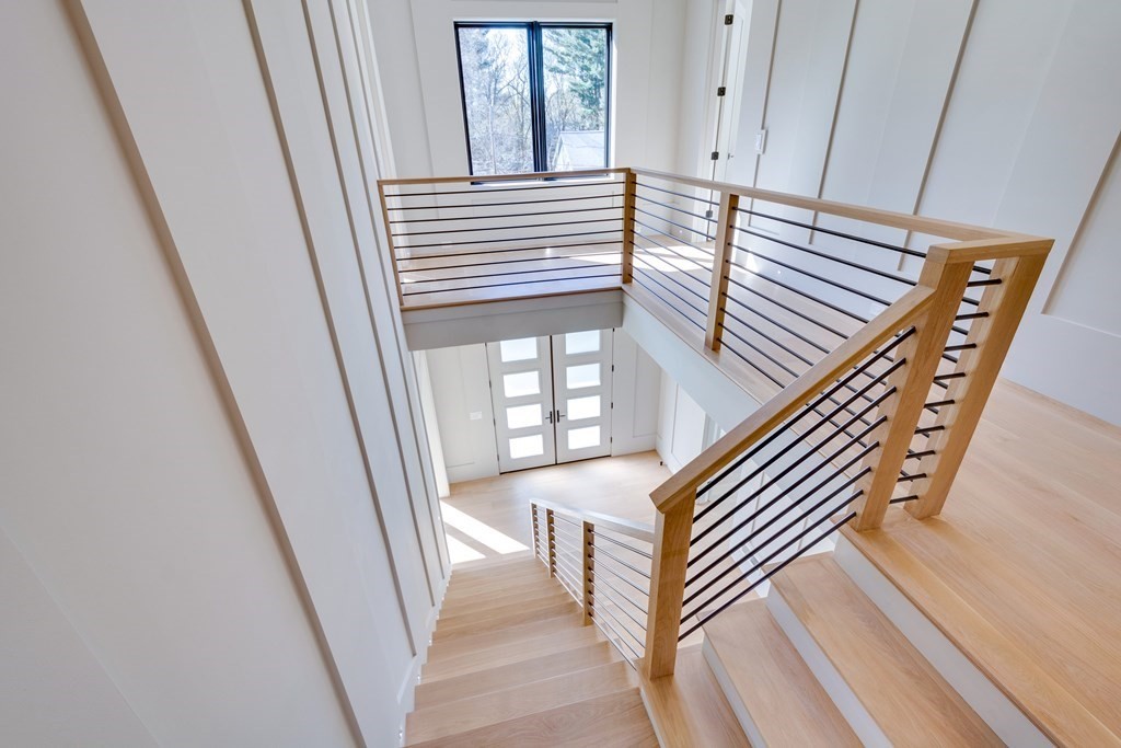 180 Allen Avenue Newton, MA 02468 - Photo 28 of 41