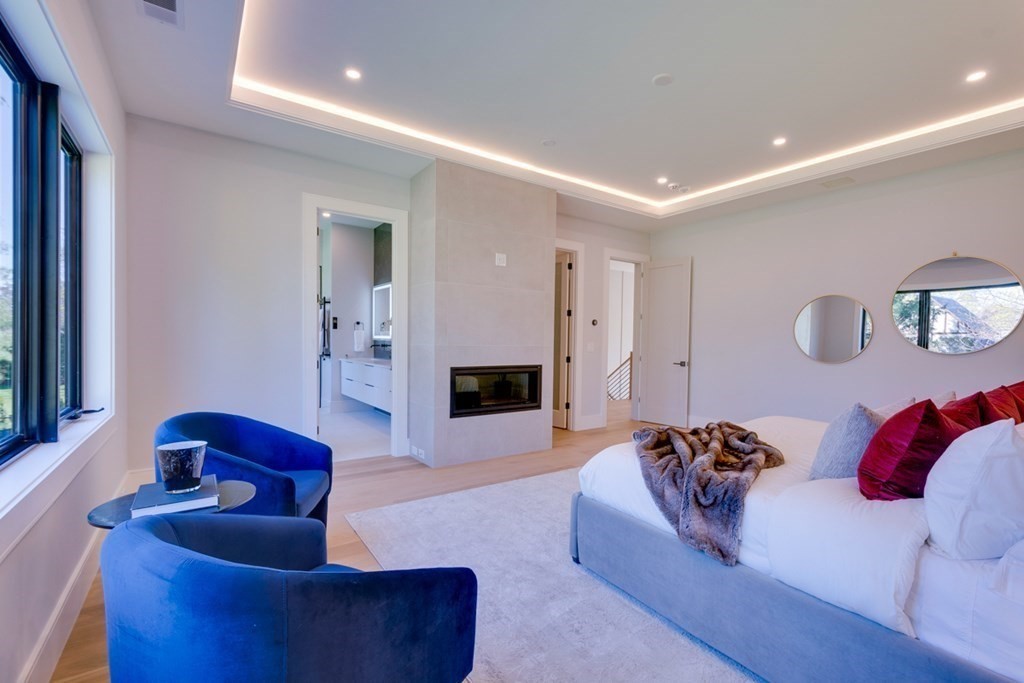 180 Allen Avenue Newton, MA 02468 - Photo 32 of 41