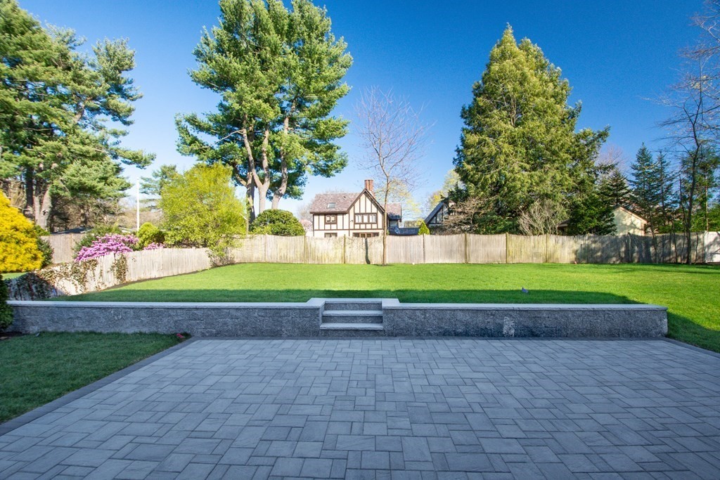 180 Allen Avenue Newton, MA 02468 - Photo 39 of 41