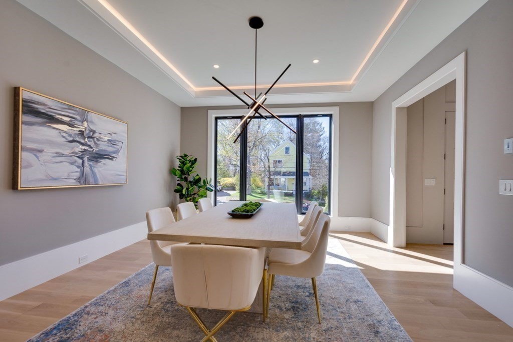 180 Allen Avenue Newton, MA 02468 - Photo 7 of 41