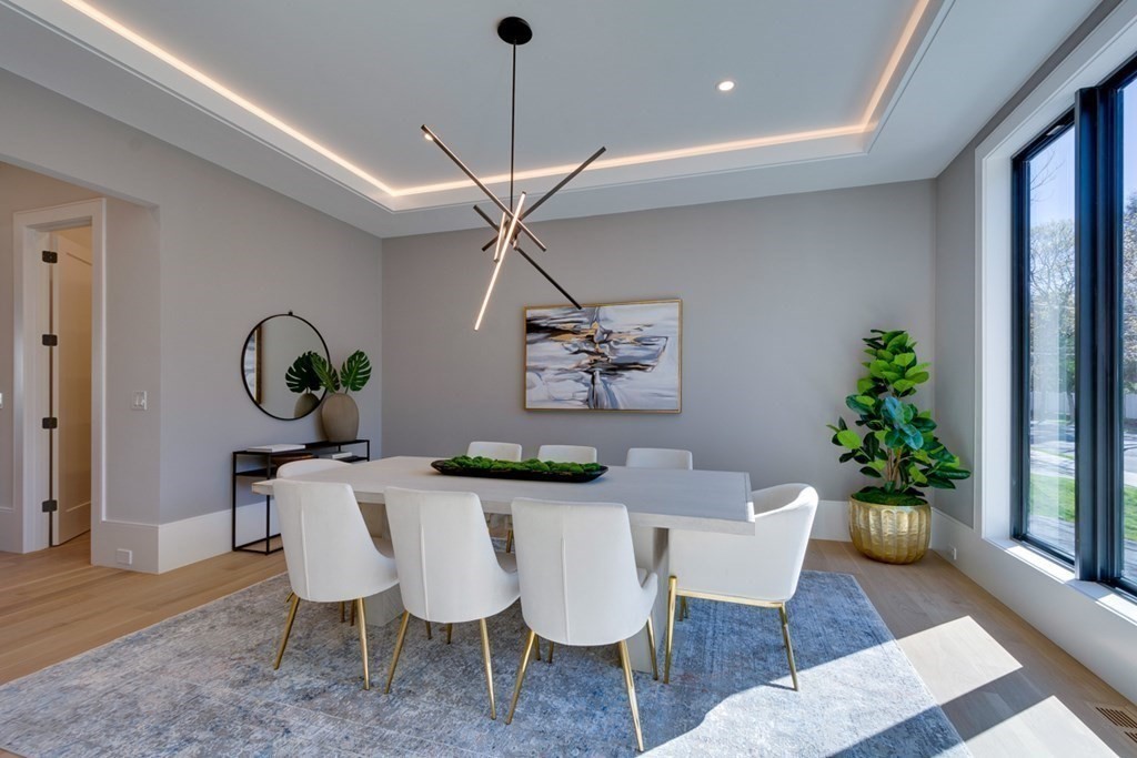 180 Allen Avenue Newton, MA 02468 - Photo 8 of 41