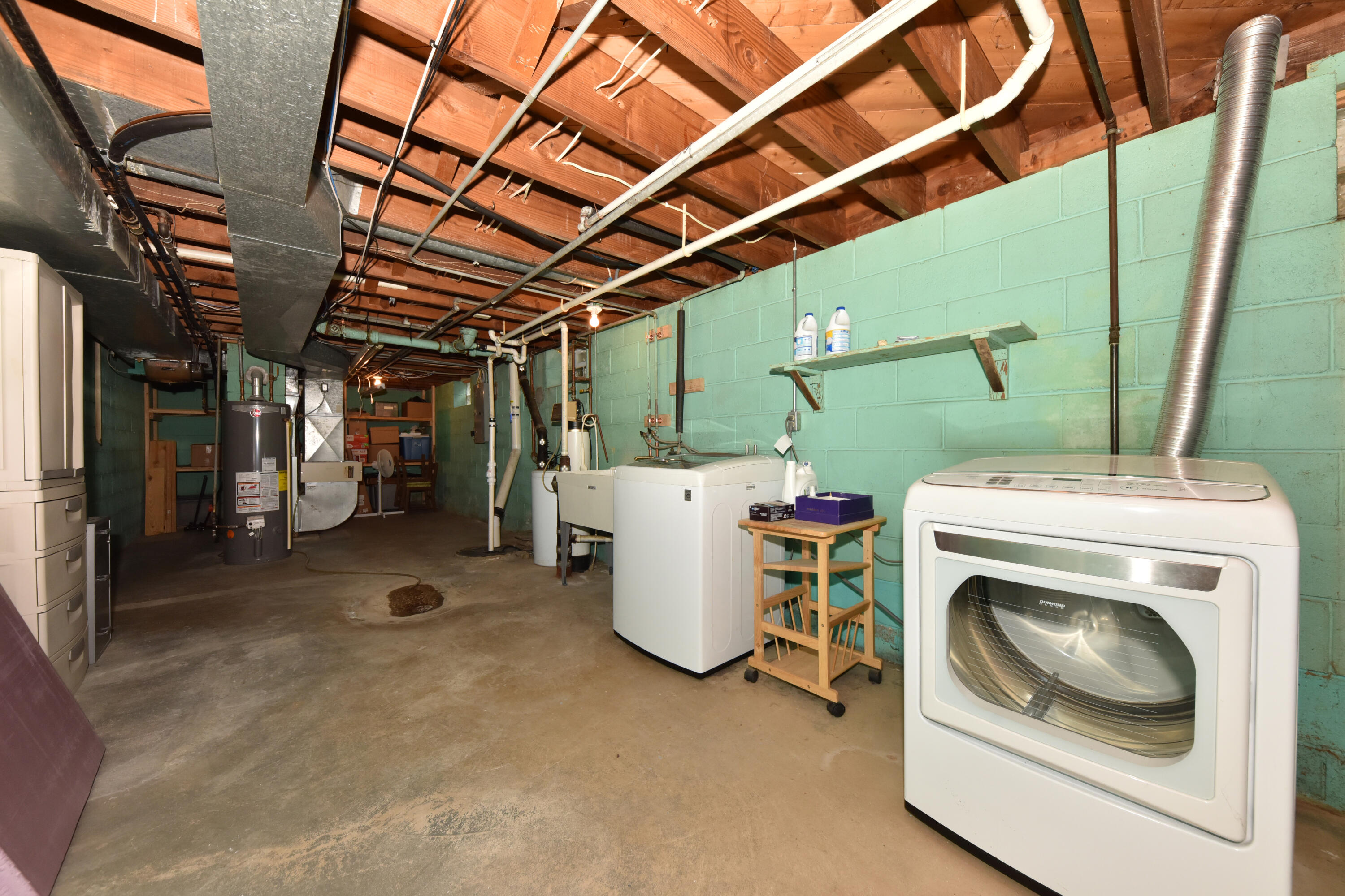 W156 N8028 Pilgrim Road Menomonee Falls, WI 53051 - Photo 21 of 30 Utility room in LL
