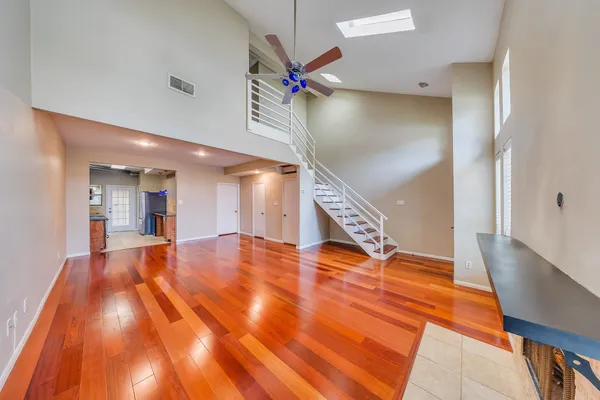 $2,600 | 1018 Memorial Village Drive, Unit 124, Houston, TX 77024