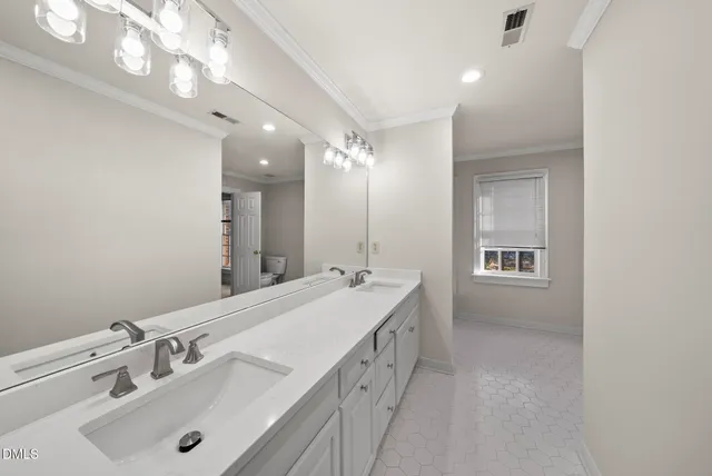 $1,150,000 | 3812 City Of Oaks Wynd, Raleigh, NC 27612