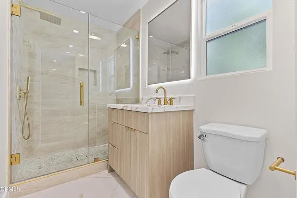 $4,250 | 7552 Bloomington Avenue, Burbank, CA 91504