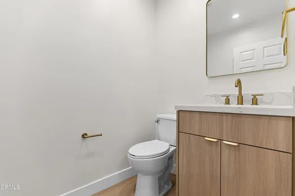 $4,250 | 7552 Bloomington Avenue, Burbank, CA 91504