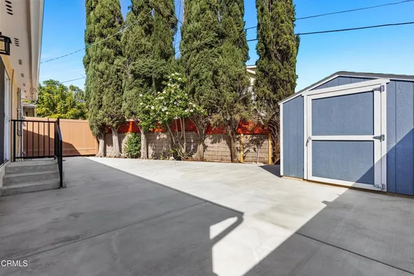 $4,250 | 7552 Bloomington Avenue, Burbank, CA 91504