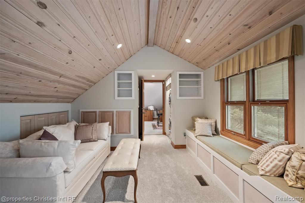 9150 Chubb Road Northville, MI 48167 - Photo 31 of 74 Gallery Image 31
