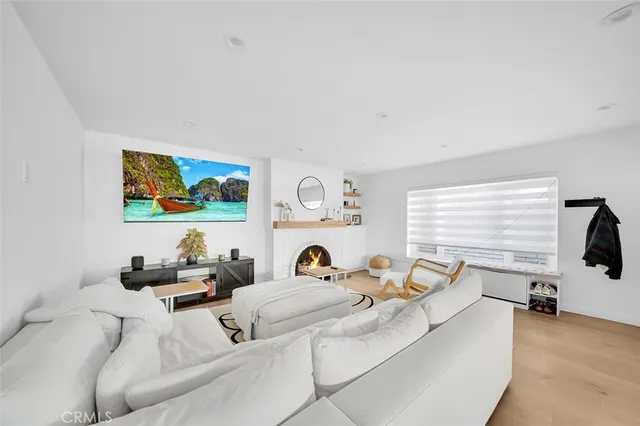 $1,780,000 | 333 La Verne Avenue, Long Beach, CA 90803