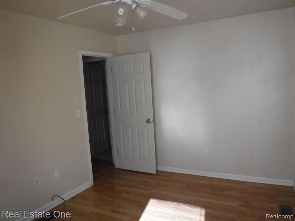 318 East Brooks Street Howell, MI 48843 - Photo 20 of 26