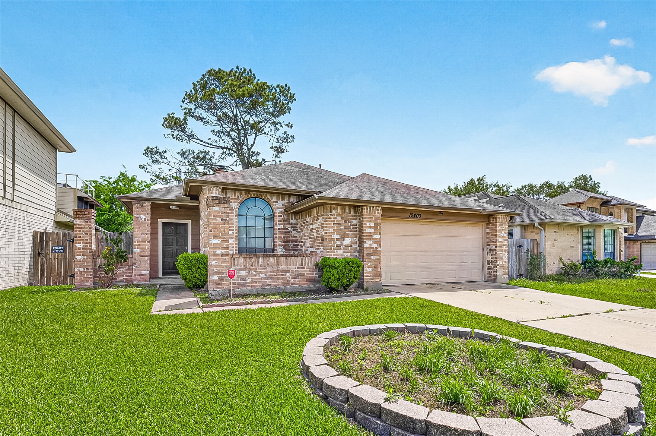 12403 Meadow Ridge Drive Stafford, TX 77477 - Photo 3 of 47