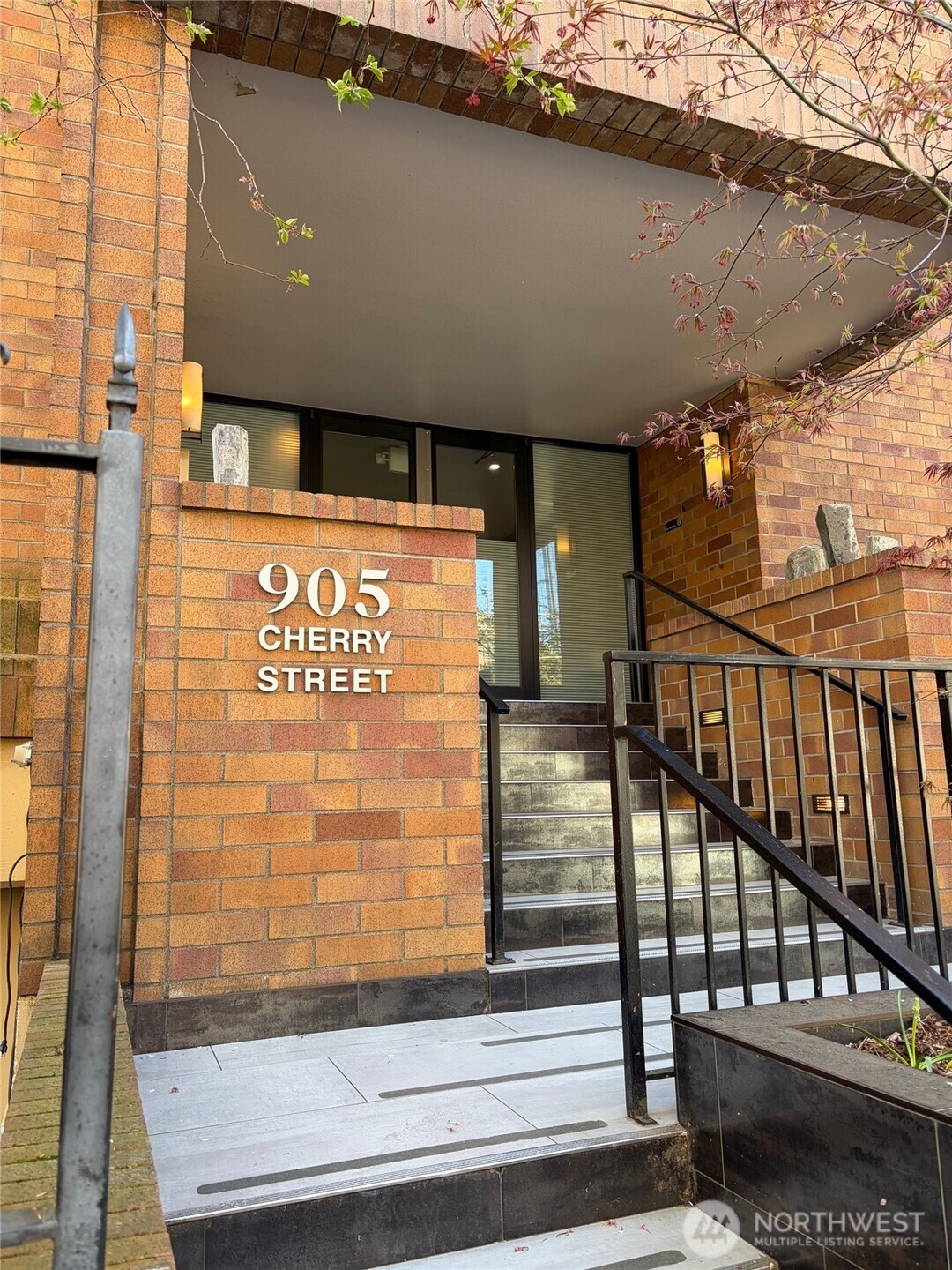 905 Cherry Street, Unit 306 Seattle, WA 98104 - Photo 19 of 25