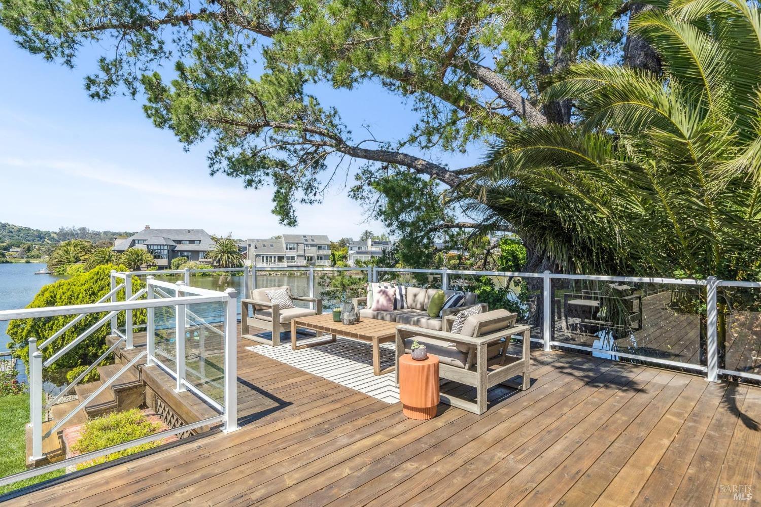 31 Lagoon Road San Rafael, CA 94901 - Photo 16 of 55