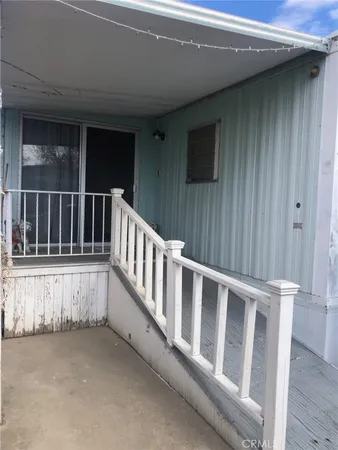 a view of entryway
