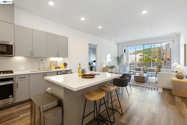$919,000 | 45128 Warm Springs Boulevard, Unit 327, Fremont, CA 94539