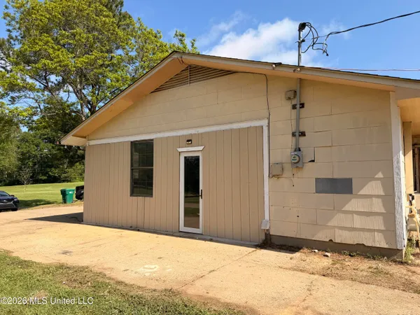 $175,000 | 527 Carpenter Street, Utica, MS 39175