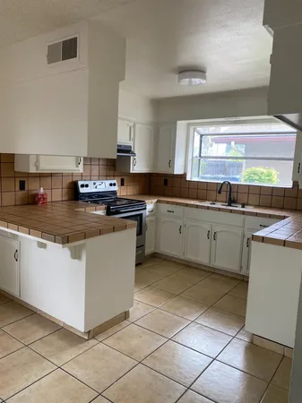 $575,000 | 3136 West Austin Avenue, Fresno, CA 93722