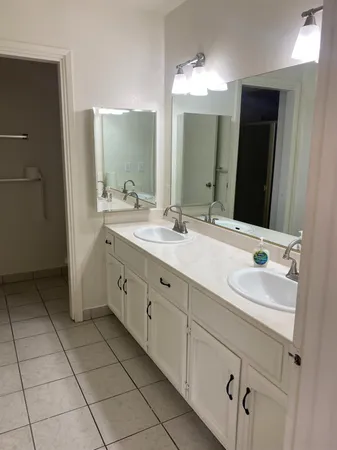 $575,000 | 3136 West Austin Avenue, Fresno, CA 93722