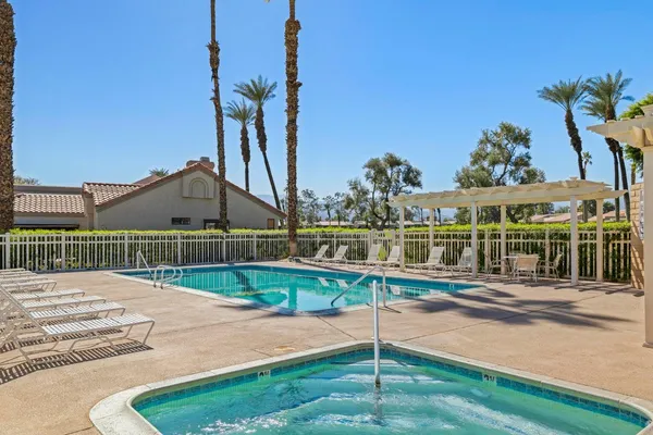 $2,295 | 41968 Preston Trail, Palm Desert, CA 92211