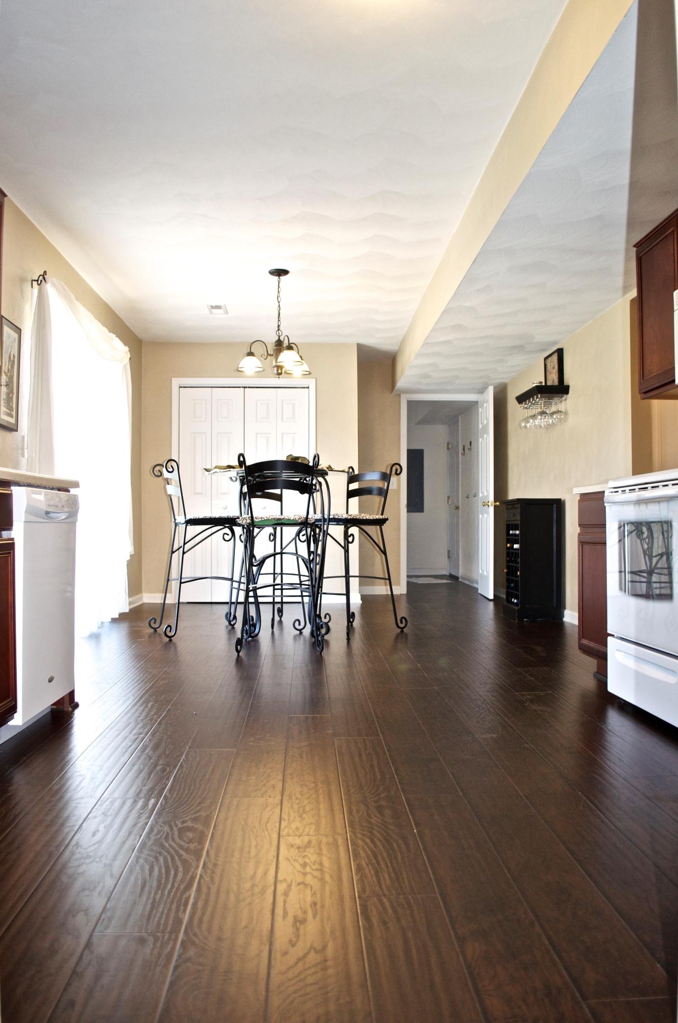 6806 Albert Road Roanoke, VA 24019 - Photo 19 of 48 Kitchen and Eat In from Dining Room