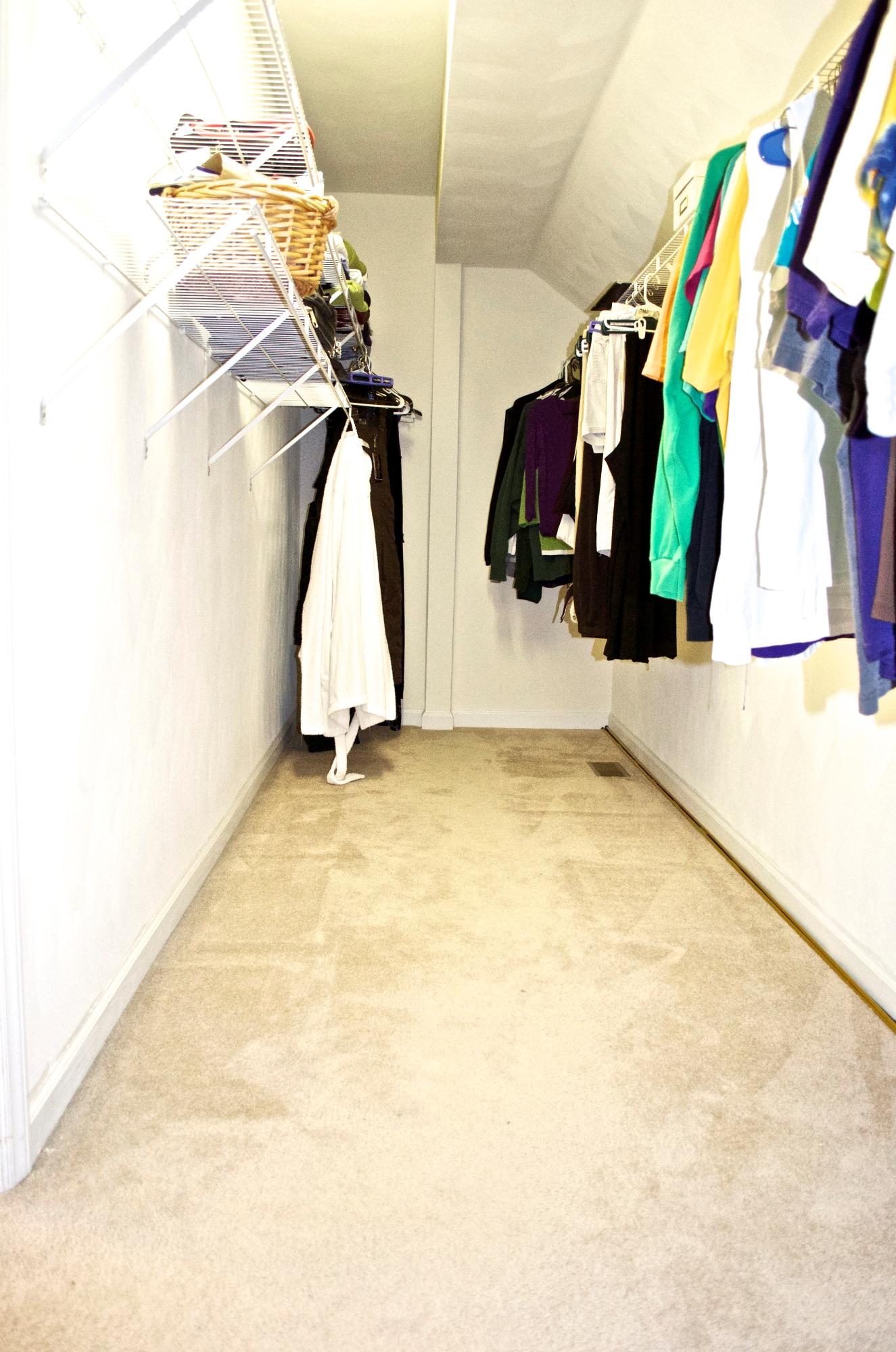 6806 Albert Road Roanoke, VA 24019 - Photo 31 of 48 Huge WalkIn Closet