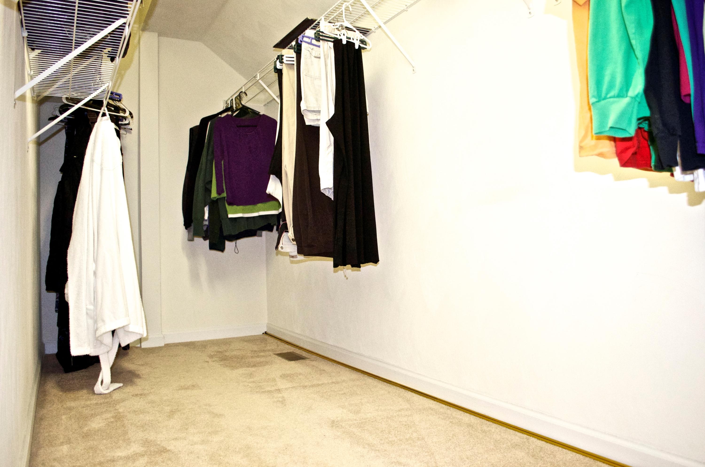 6806 Albert Road Roanoke, VA 24019 - Photo 32 of 48 Huge WalkIn Closet