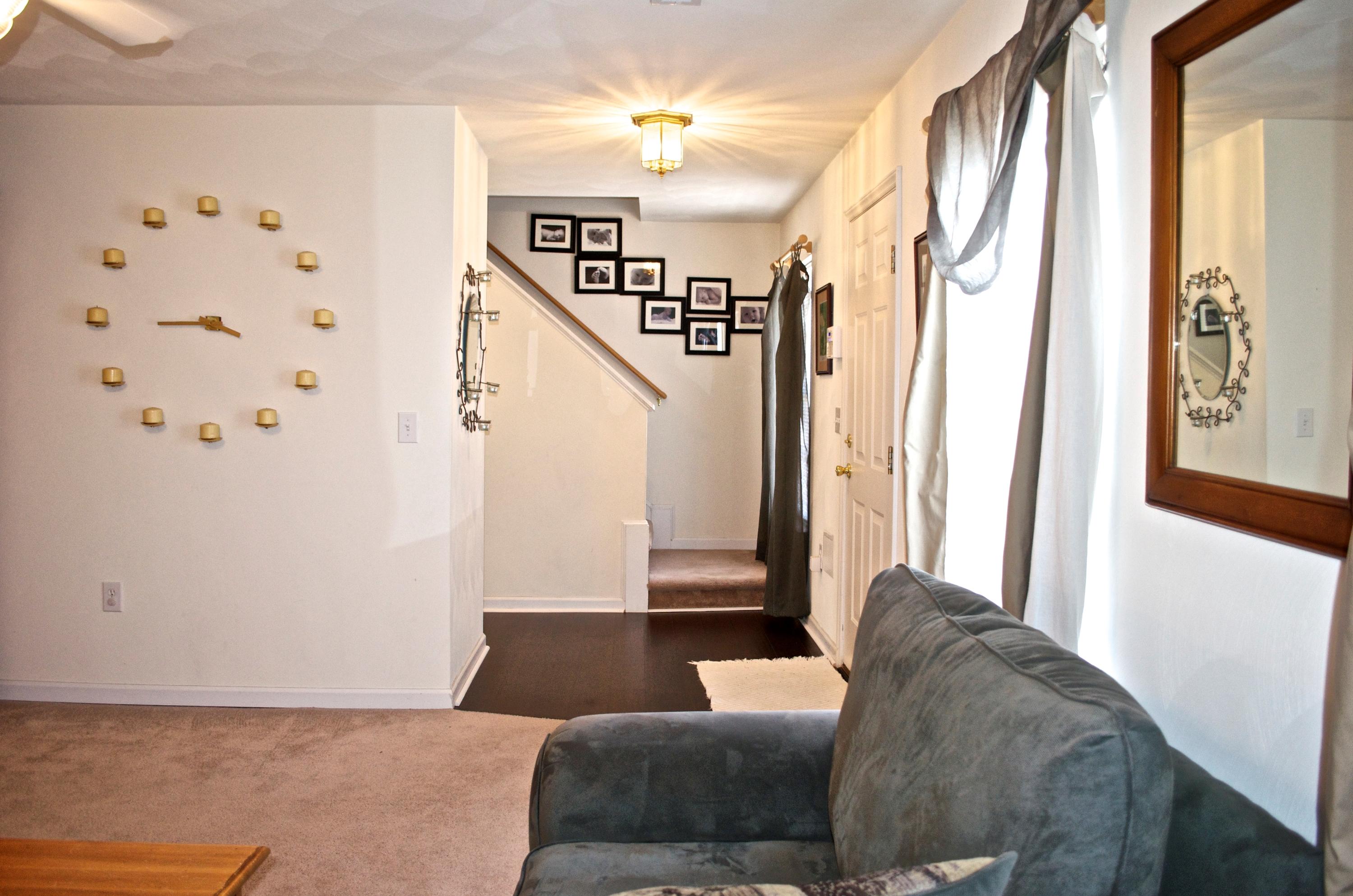 6806 Albert Road Roanoke, VA 24019 - Photo 5 of 48 Living Room looking into Foyer_Stair