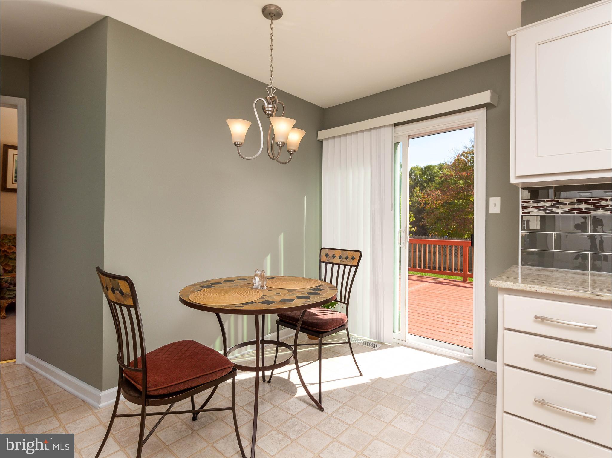 40 Birchgrove Road Newark, DE 19702 - Photo 8 of 36 Eat In Area
