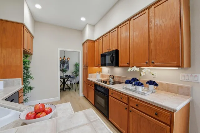 $925,000 | 2096 Mataro Way, San Jose, CA 95135