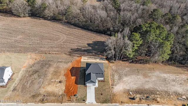 $459,976 | 249 Rough Rdg Trail, Unit 20, Aberdeen, NC 28315