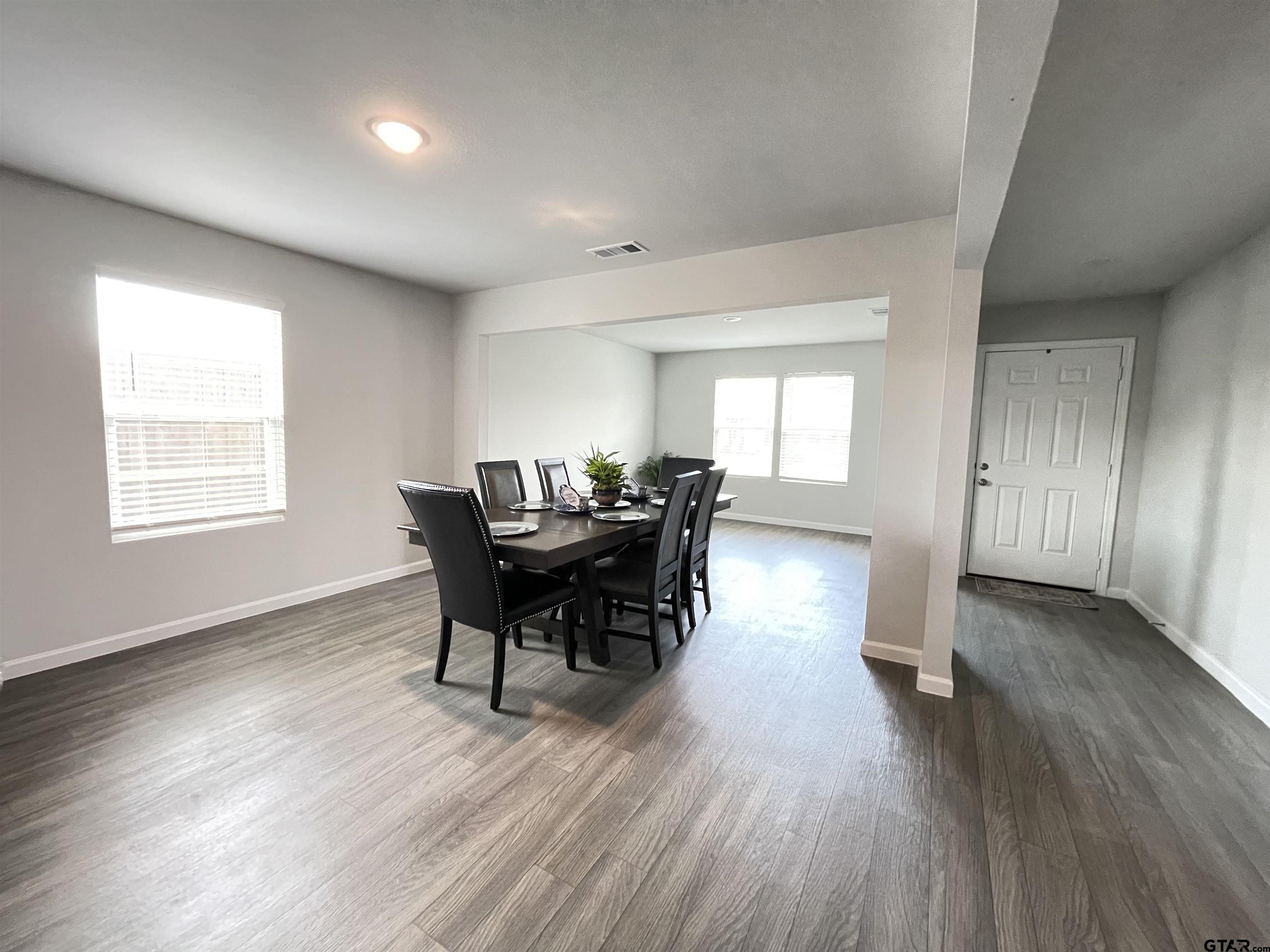 1007 Ripplewood Circle Chandler, TX 75758 - Photo 2 of 33