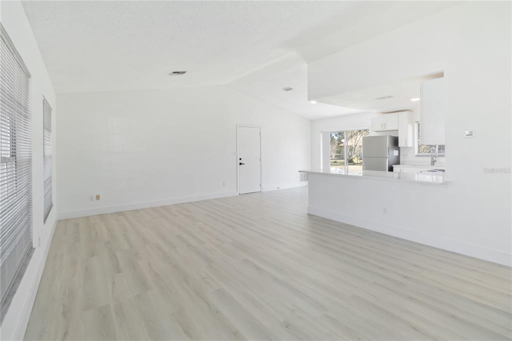 11407 Splitwood Lane Orlando, FL 32821 - Photo 9 of 21