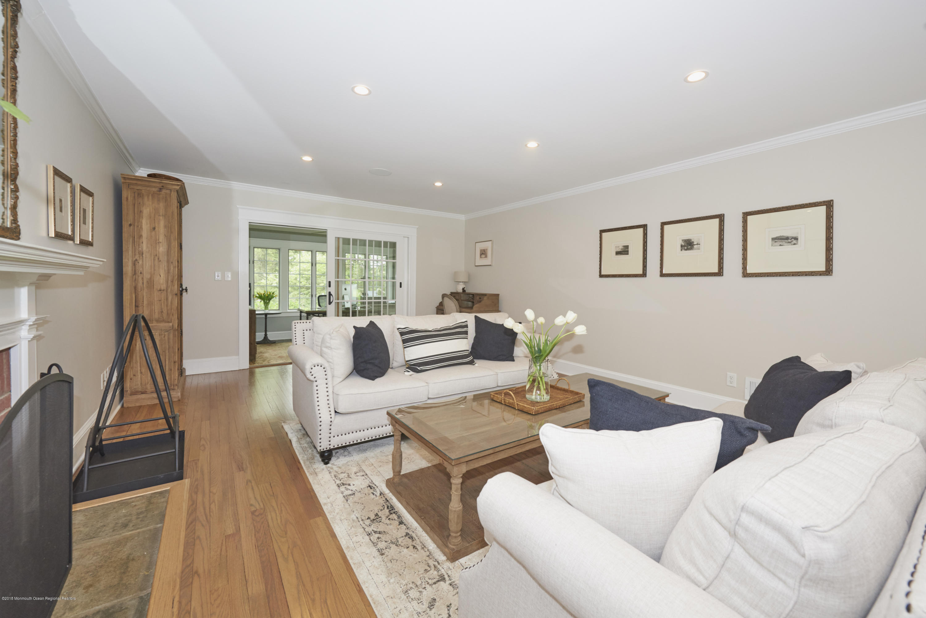 516 Ridge Road Fair Haven, NJ 07704 - Photo 17 of 35 LIVING ROOM
