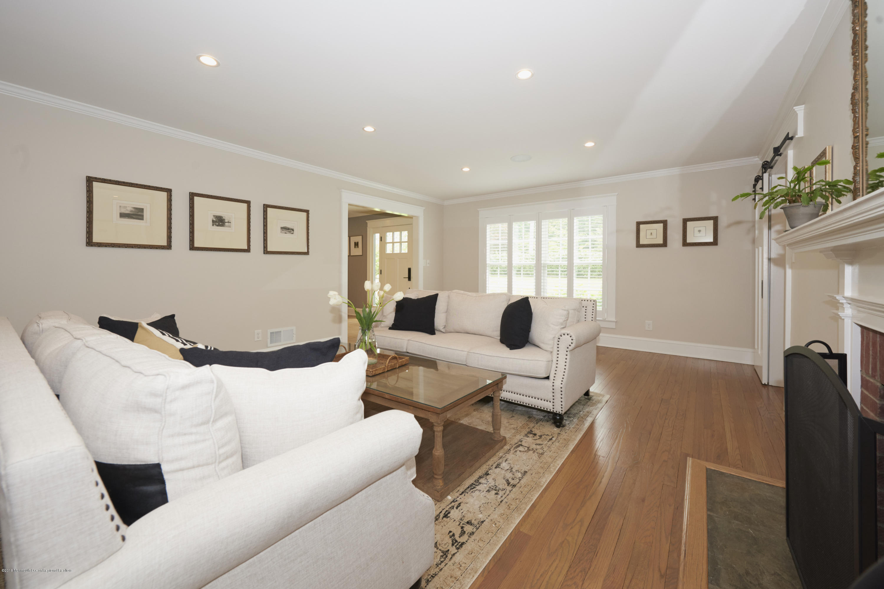 516 Ridge Road Fair Haven, NJ 07704 - Photo 19 of 35 LIVING ROOM