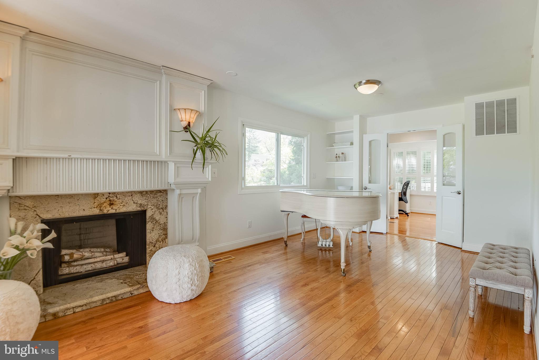 9400 Raintree Road Burke, VA 22015 - Photo 30 of 87 Gallery Image 30