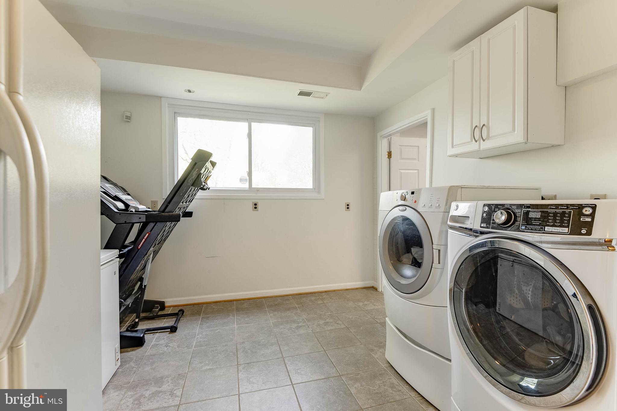 9400 Raintree Road Burke, VA 22015 - Photo 48 of 87 Gallery Image 48