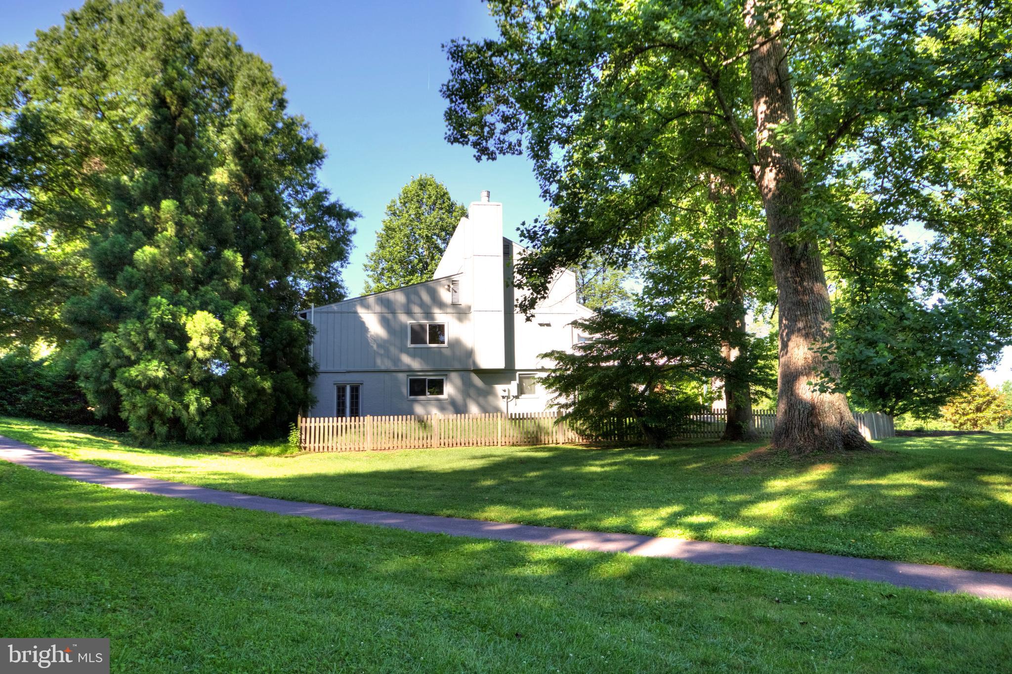 9400 Raintree Road Burke, VA 22015 - Photo 77 of 87 Gallery Image 77