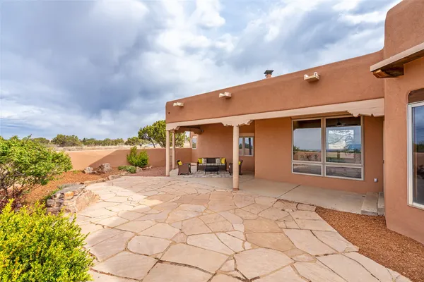 17 Condesa Road, Santa Fe, NM 87508